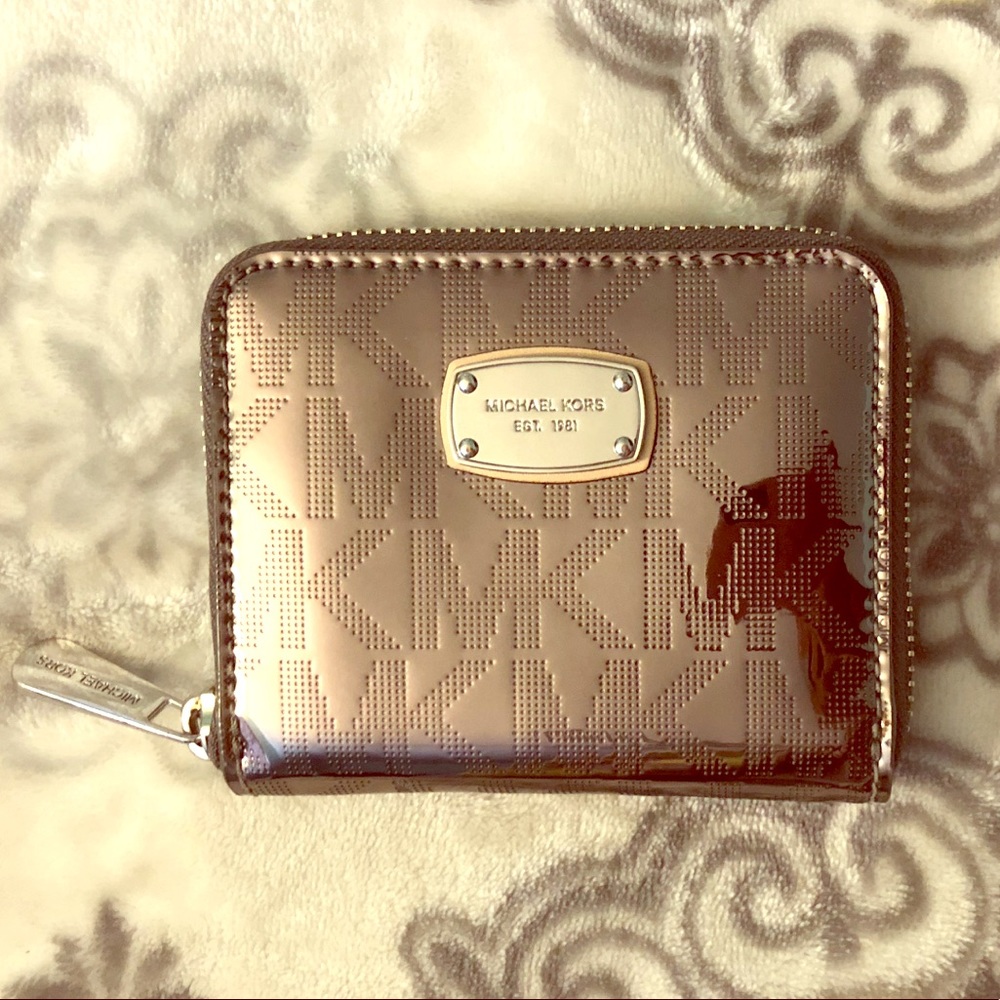 Micheal Kors Bi-fold Wallet